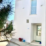 לינה וארוחת בוקר Angolo Di Paradiso 3*