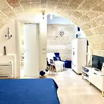Angolo Di Paradiso לינה וארוחת בוקר פולינאנו א מארה