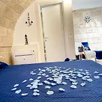 Angolo Di Paradiso לינה וארוחת בוקר פולינאנו א מארה