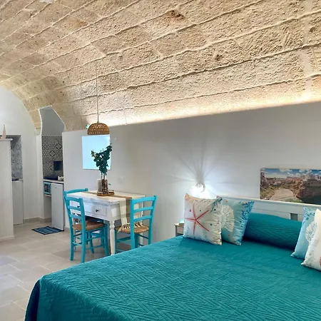 Angolo Di Paradiso לינה וארוחת בוקר פולינאנו א מארה